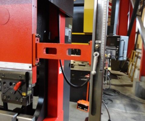 เครื่องพับมือสอง Amada พับบนลงล่าง Model HDS-8025NT ปี 2002 -meerakmachine-มีรักเครื่องจักรโลหะแผ่น (2)