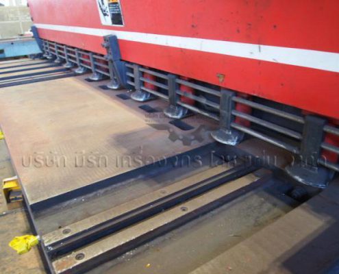 เครื่องตัด ราคาถูก AMADA รุ่น H-3065 ปี 1991 ตัดหนา 6.5 มม. ยาว 3 เมตร ระบบ ออโต้แบคเกจ (5)