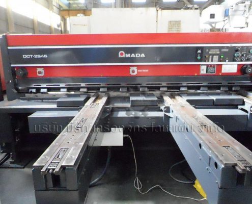 เครื่องตัด ราคาถูก Amada รุ่น DCT-2545 ปี 1990 ออโต้แบคเกจ ตัดหนา4.5 มม. ยาว 2.4 เมตร (2)