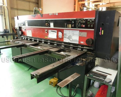 เครื่องตัด ราคาถูก Amada รุ่น DCT 2565 ปี 1992 ตัดหนา 6.5 มม. ยาว 2500 มม. ระบบออโต้ BG-meerakmachine-มีรักแมชชีน (2)