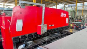 เครื่องพับมือ2 Amada รุ่น RG 125 ปี 1984