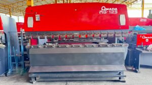 เครื่องพับมือ2 Amada รุ่น RG 125 ปี 1979 แรงกด 125 ตัน